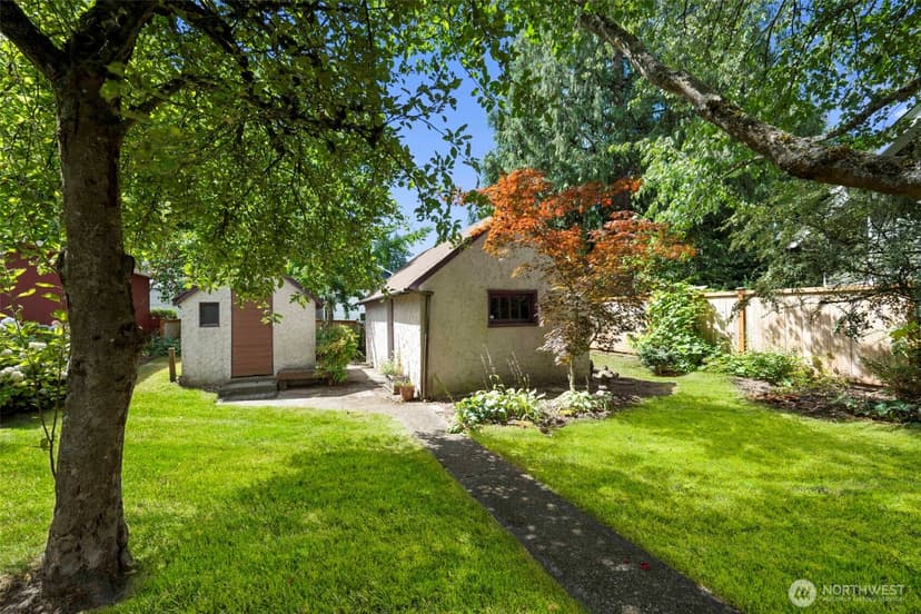 Property photo for 1047 NE 98th Street, Seattle photo 27