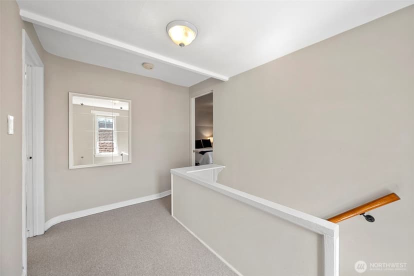 Property photo for 1047 NE 98th Street, Seattle photo 14