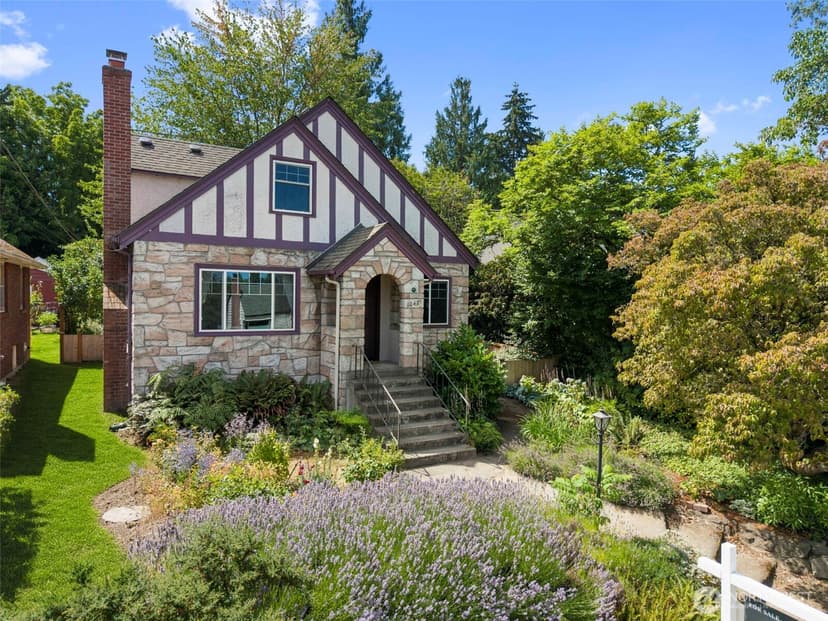 Property photo for 1047 NE 98th Street, Seattle photo 34