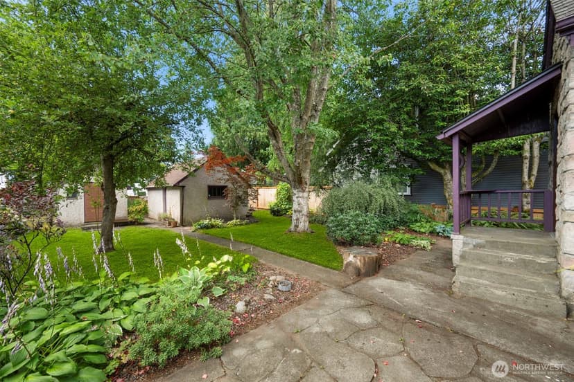 Property photo for 1047 NE 98th Street, Seattle photo 26