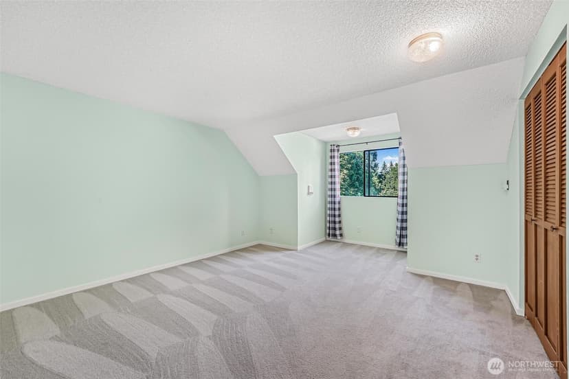 Property photo for 15255 206th Avenue SE, Renton photo 28