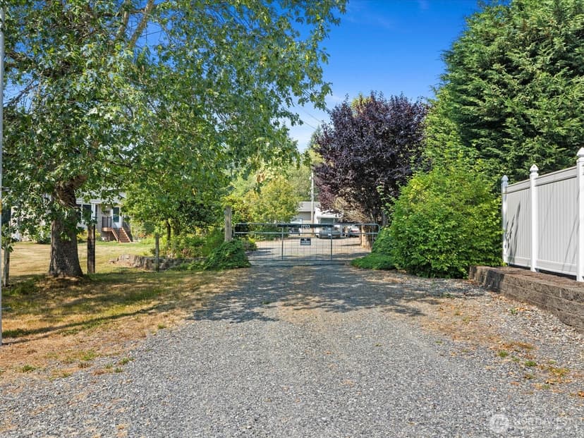Property photo for 1703 147th St NW, Marysville photo 34