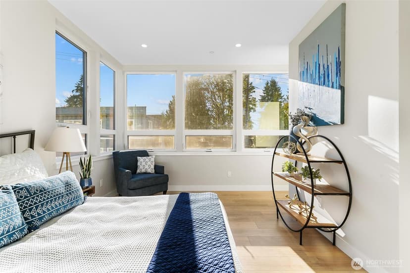 Property photo for 7150 47th Avenue SW, Seattle photo 12