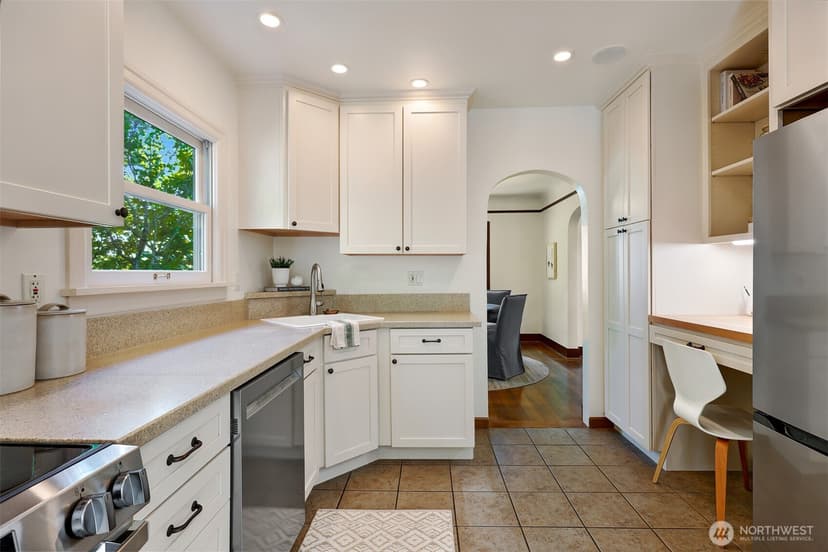 Property photo for 7515 Mary Avenue NW, Seattle photo 8