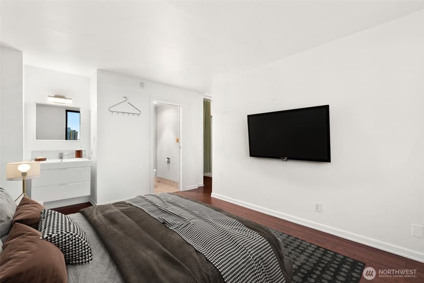 Property photo for 2100 3rd Avenue #1503, Seattle photo 15