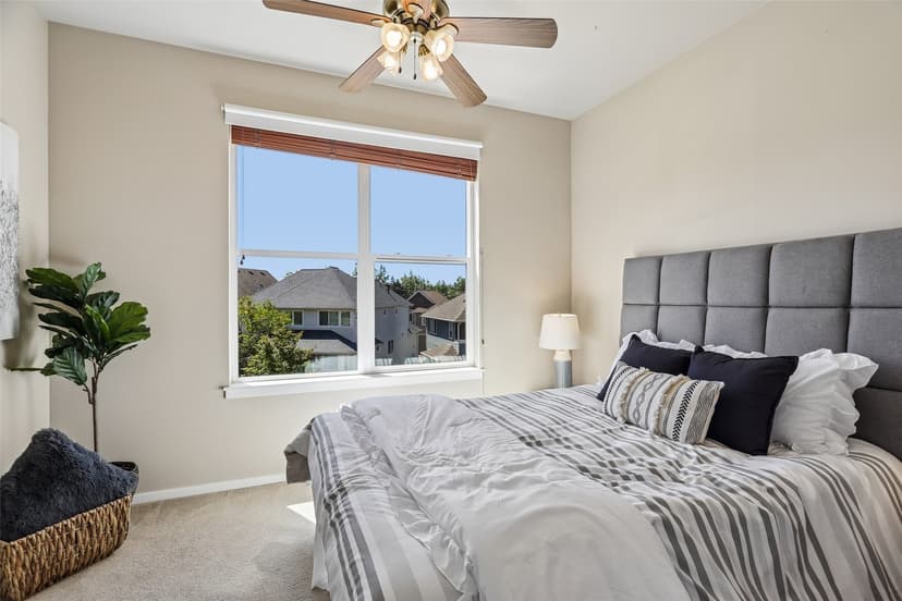 Property photo for 2528 Larchmount Dr NE, Issaquah photo 21