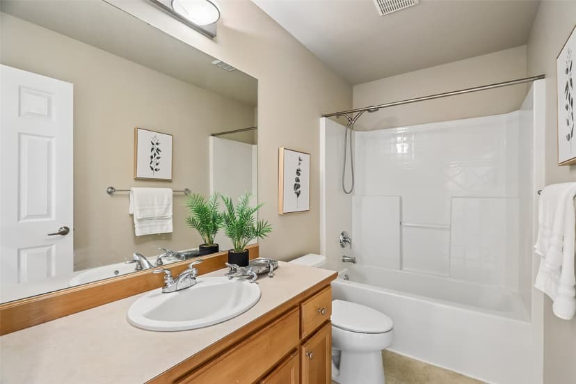 Property photo for 2528 Larchmount Dr NE, Issaquah photo 23