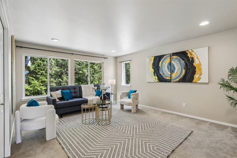 Property photo for 2528 Larchmount Dr NE, Issaquah photo 18