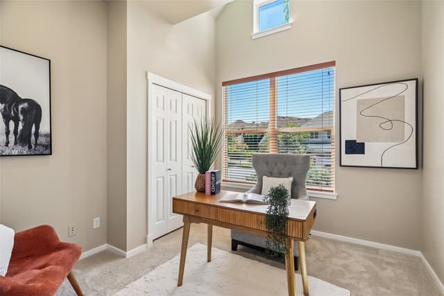 Property photo for 2528 Larchmount Dr NE, Issaquah photo 4