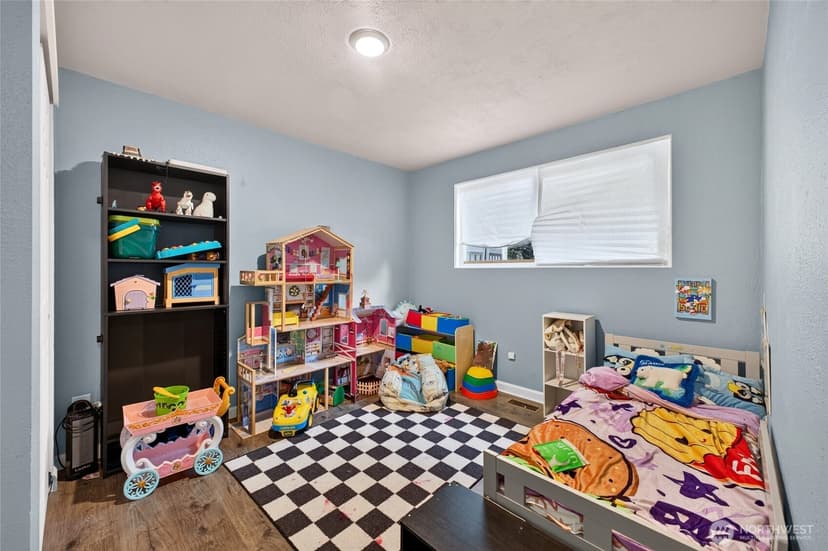 Property photo for 413 SW 305th Street, Federal Way photo 17
