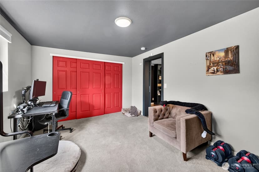 Property photo for 413 SW 305th Street, Federal Way photo 11