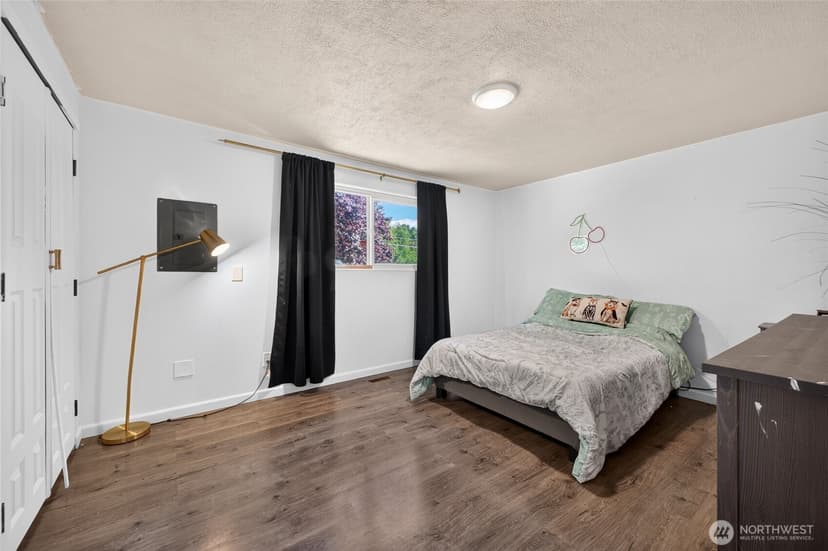 Property photo for 413 SW 305th Street, Federal Way photo 16