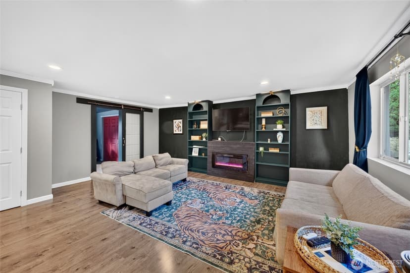 Property photo for 413 SW 305th Street, Federal Way photo 8