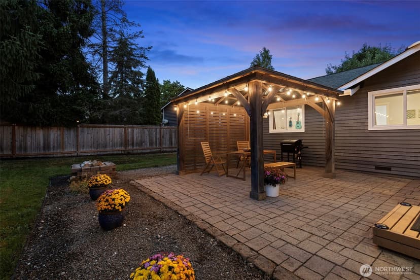 Property photo for 1325 234th Street SW, Bothell photo 31