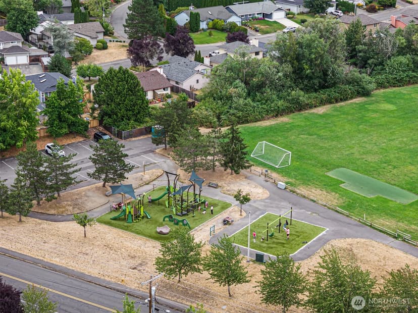 Property photo for 1325 234th Street SW, Bothell photo 38