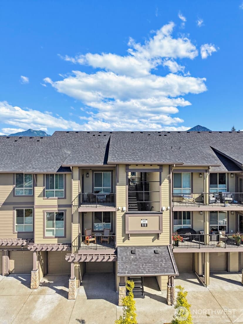 Property photo for 1222 Confluence Way SE #302, North Bend photo 27