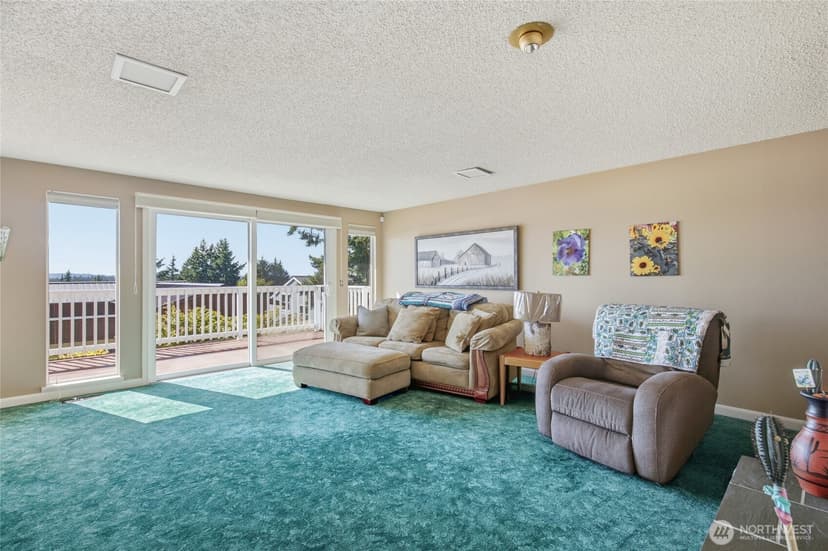 Property photo for 8101 McIntyre Lane NE, Bremerton photo 6