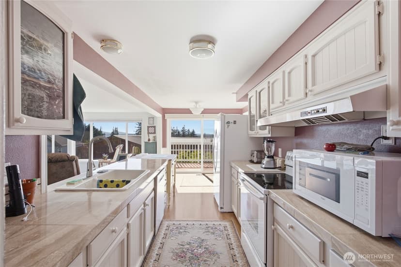 Property photo for 8101 McIntyre Lane NE, Bremerton photo 13