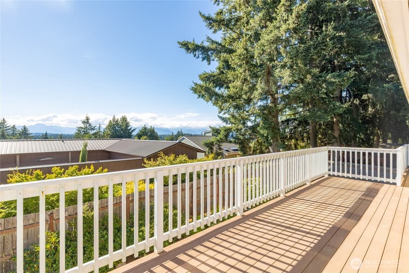 Property photo for 8101 McIntyre Lane NE, Bremerton photo 16