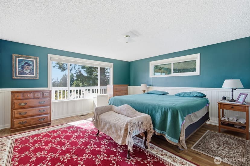 Property photo for 8101 McIntyre Lane NE, Bremerton photo 19