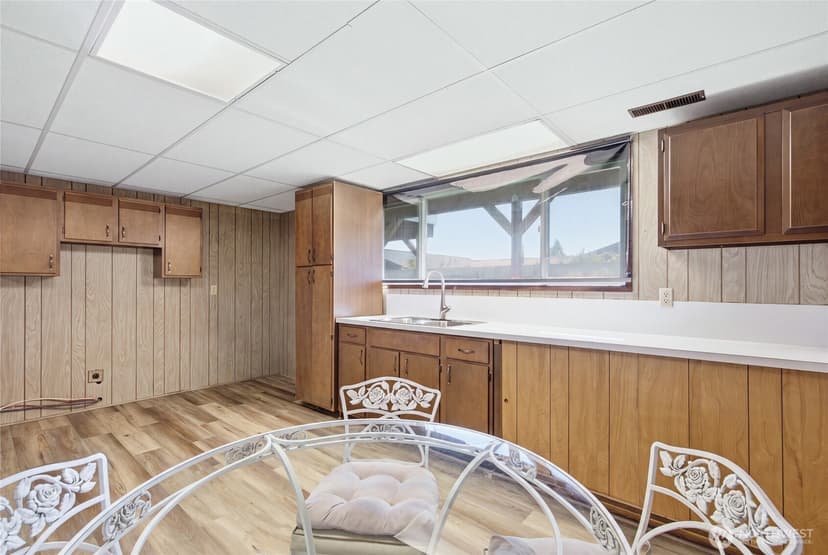 Property photo for 8101 McIntyre Lane NE, Bremerton photo 33