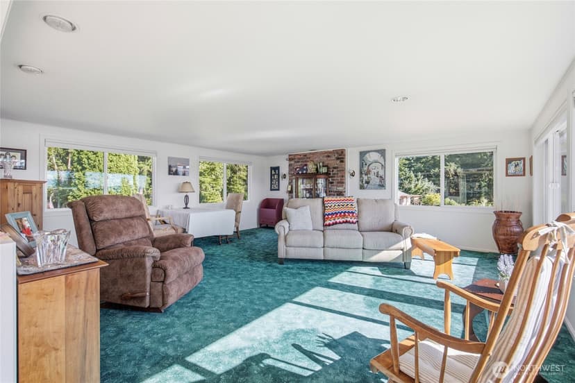 Property photo for 8101 McIntyre Lane NE, Bremerton photo 28