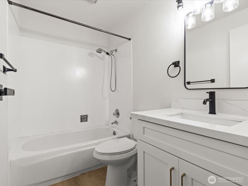 Property photo for 9905 NE 124th Street #703, Kirkland photo 13