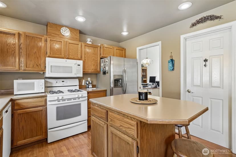 Property photo for 7819 130th Street Ct E, Puyallup photo 15