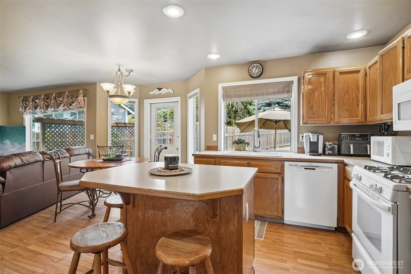 Property photo for 7819 130th Street Ct E, Puyallup photo 12