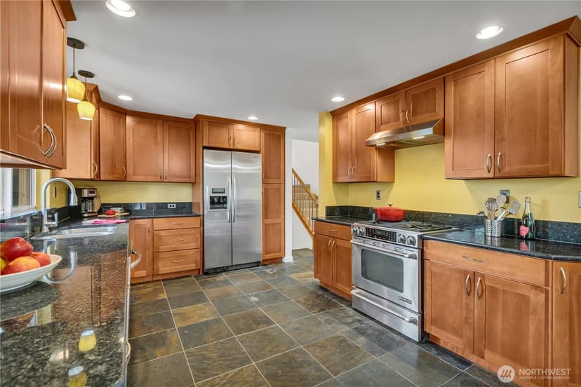 Property photo for 31326 33rd Avenue SW, Federal Way photo 13