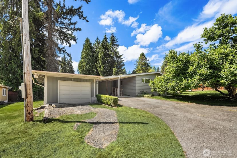 Property photo for 16727 1st Avenue SE, Bothell photo 5