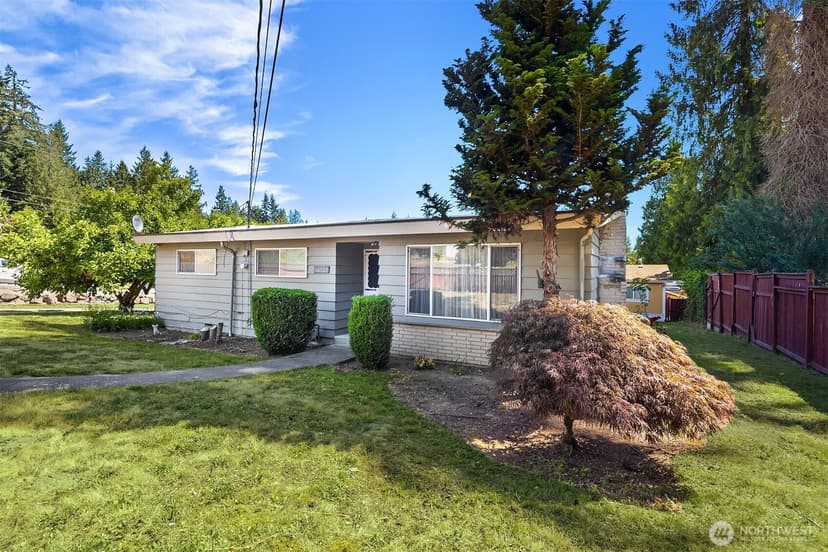 Property photo for 16727 1st Avenue SE, Bothell photo 2