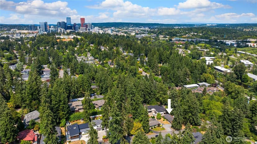 Property photo for 10466 SE 19th Street, Bellevue photo 20