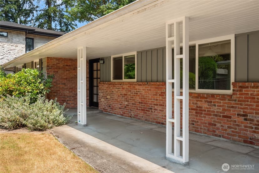 Property photo for 10466 SE 19th Street, Bellevue photo 15