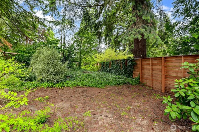 Property photo for 5210 NE 190th Street, Lake Forest Park photo 4