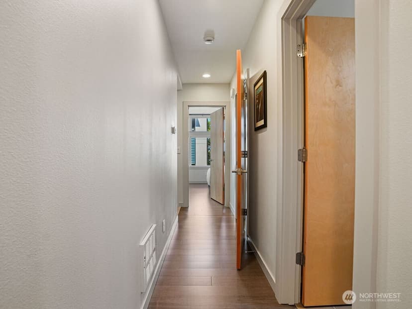 Property photo for 6911 California Avenue SW #C, Seattle photo 15