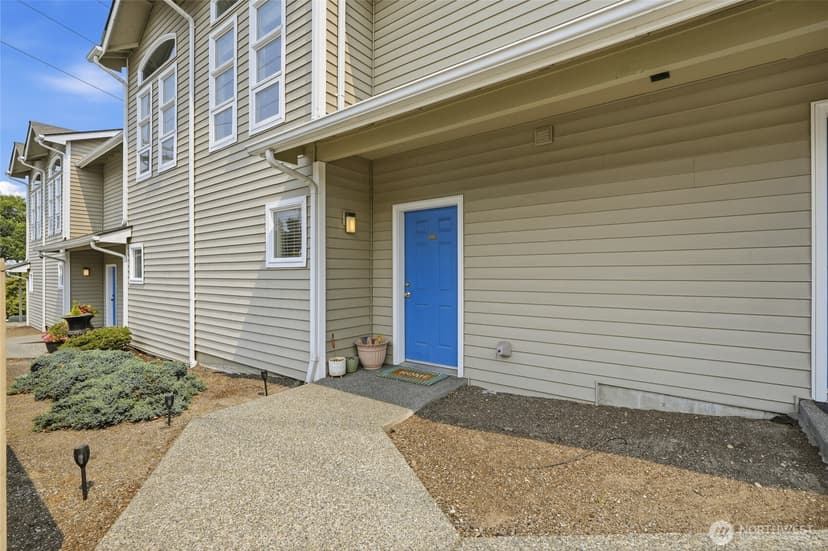 Property photo for 901 E Marine View Drive #104, Everett photo 33