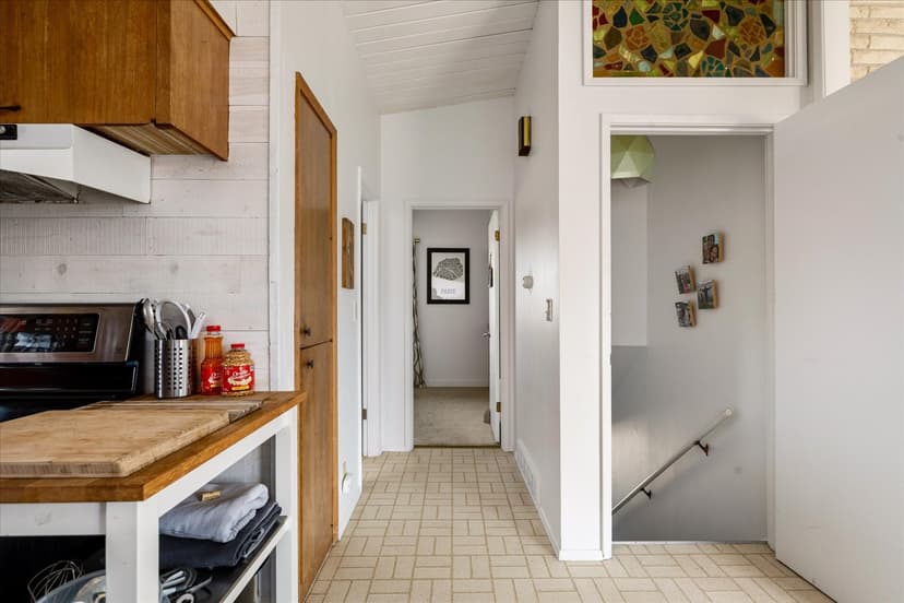 Property photo for 2577 Sunlight Beach Road, Clinton photo 15