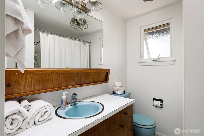 Property photo for 2577 Sunlight Beach Road, Clinton photo 17