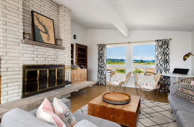 Property photo for 2577 Sunlight Beach Road, Clinton photo 5