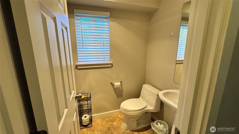 Property photo for 3500 E Lake Sammamish Parkway SE #7-102, Sammamish photo 10
