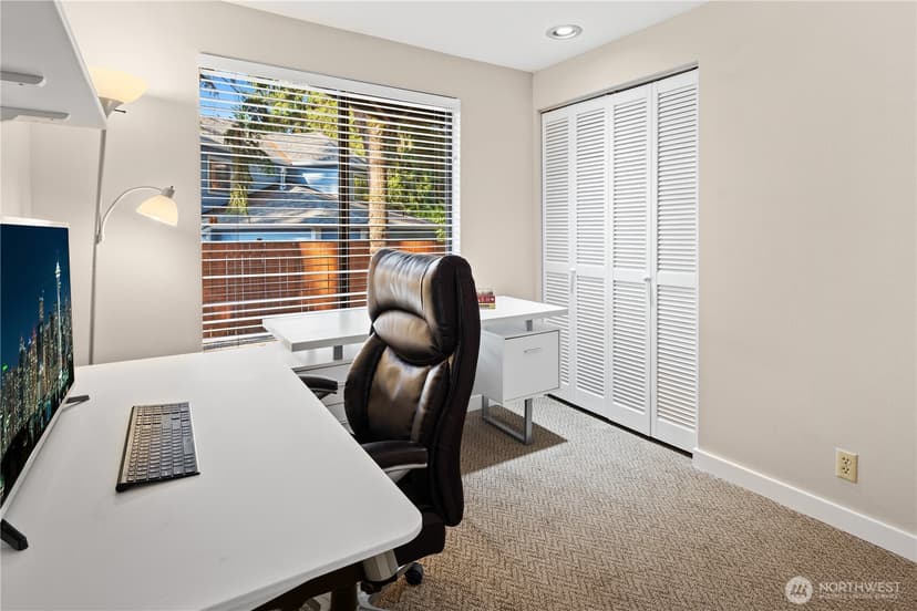 Property photo for 3040 164th Place NE, Bellevue photo 21