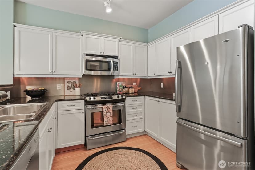 Property photo for 530 4th Avenue W #206, Seattle photo 8