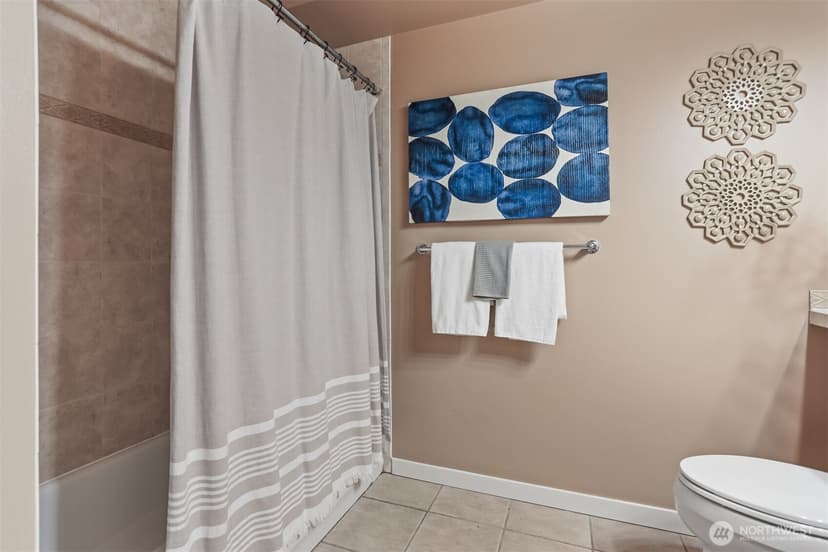 Property photo for 530 4th Avenue W #206, Seattle photo 20