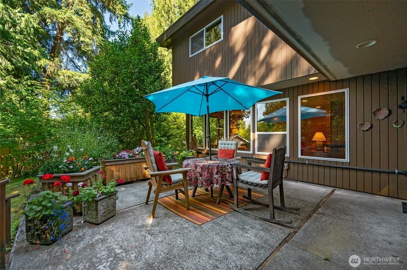 Property photo for 10733 Bartlett Avenue NE, Seattle photo 26