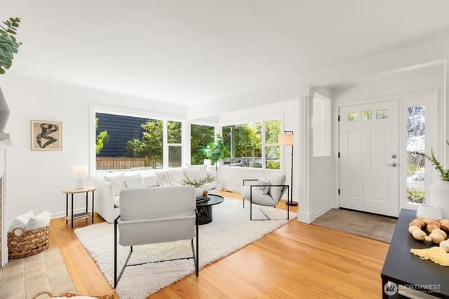 Property photo for 13026 6th Avenue NW, Seattle photo 5