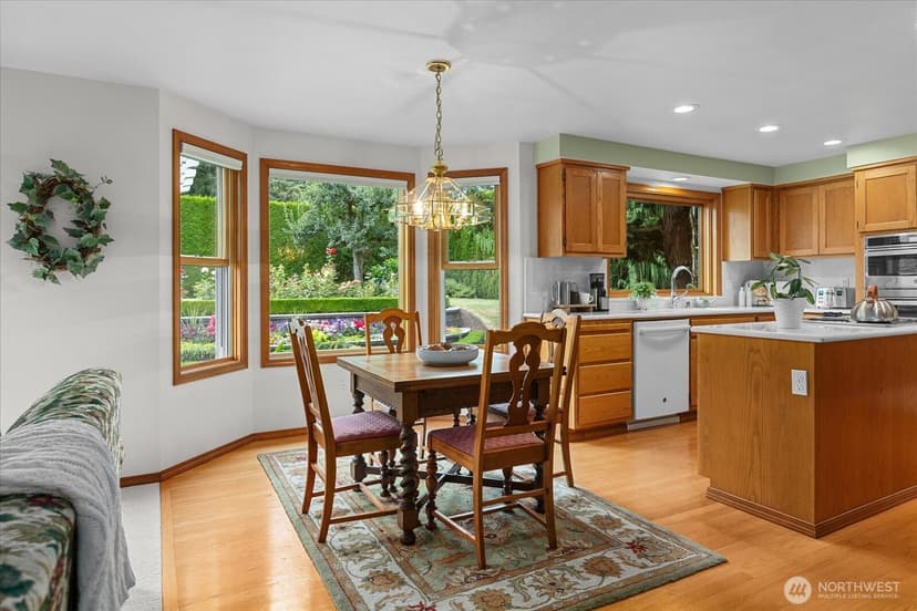 Property photo for 17906 Larch Way, Lynnwood photo 14