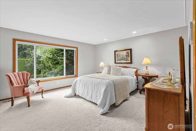 Property photo for 17906 Larch Way, Lynnwood photo 19