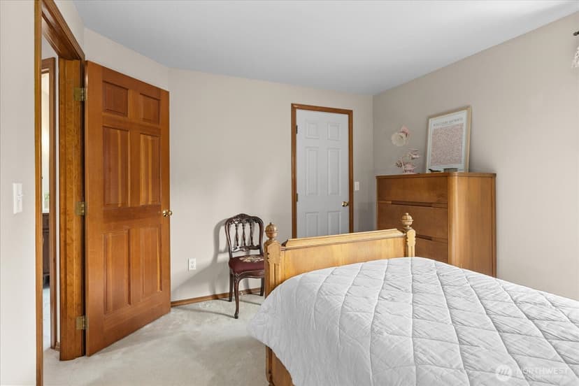 Property photo for 17906 Larch Way, Lynnwood photo 25