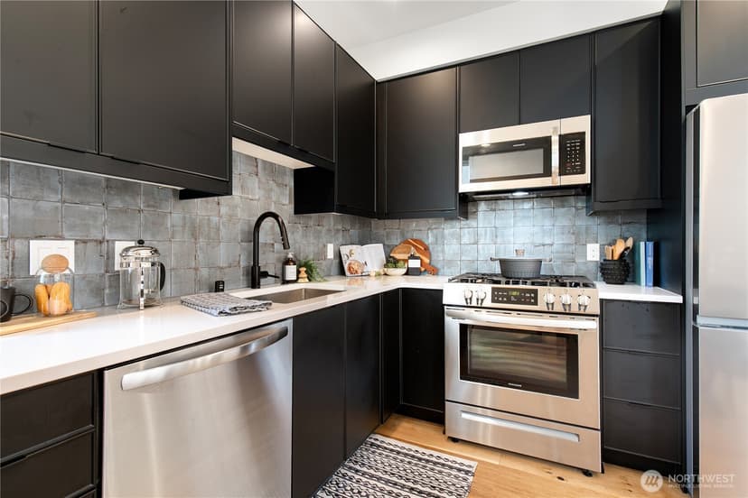 Property photo for 4322 Wallingford Avenue N #A, Seattle photo 4
